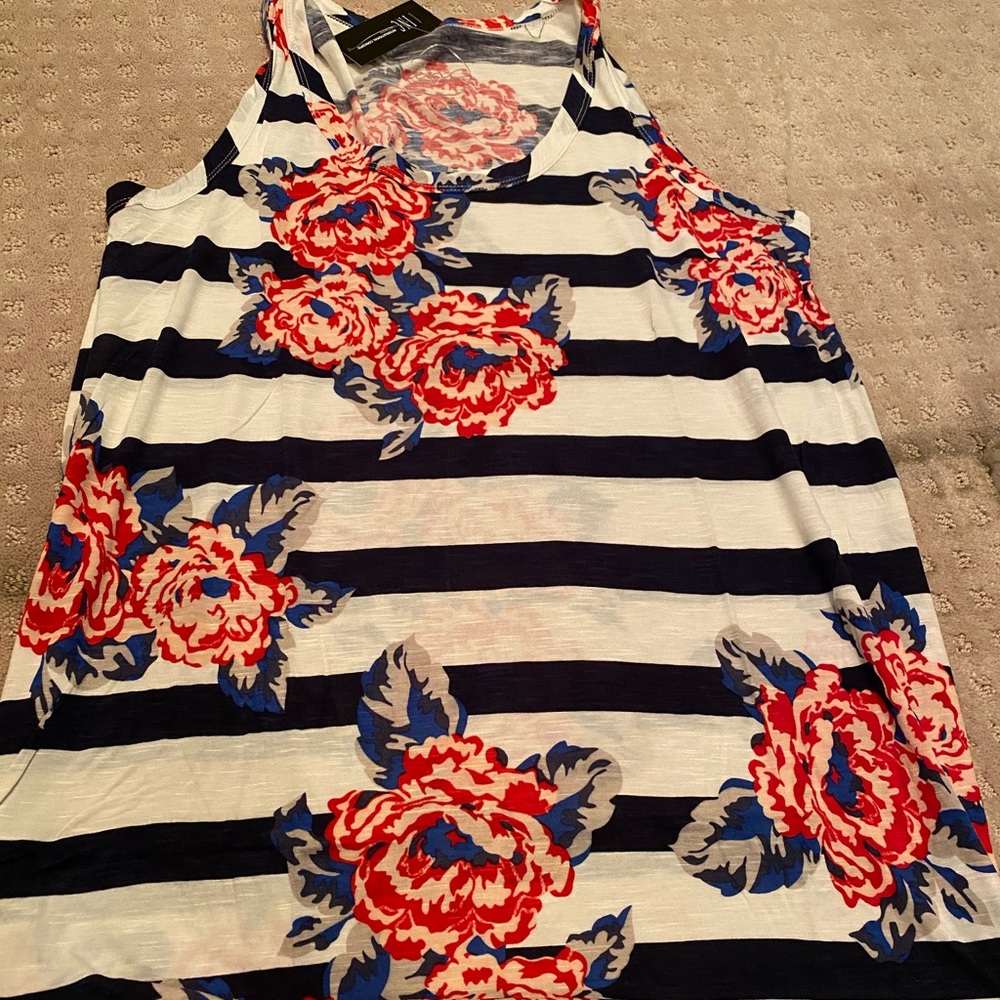 BRAND NEW INC Tunic Tank top!